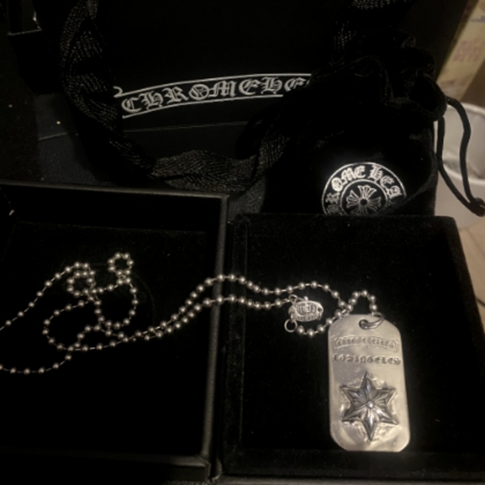 Beautiful chrome hearts silver Los Angeles infinity Star pendant & ch chain